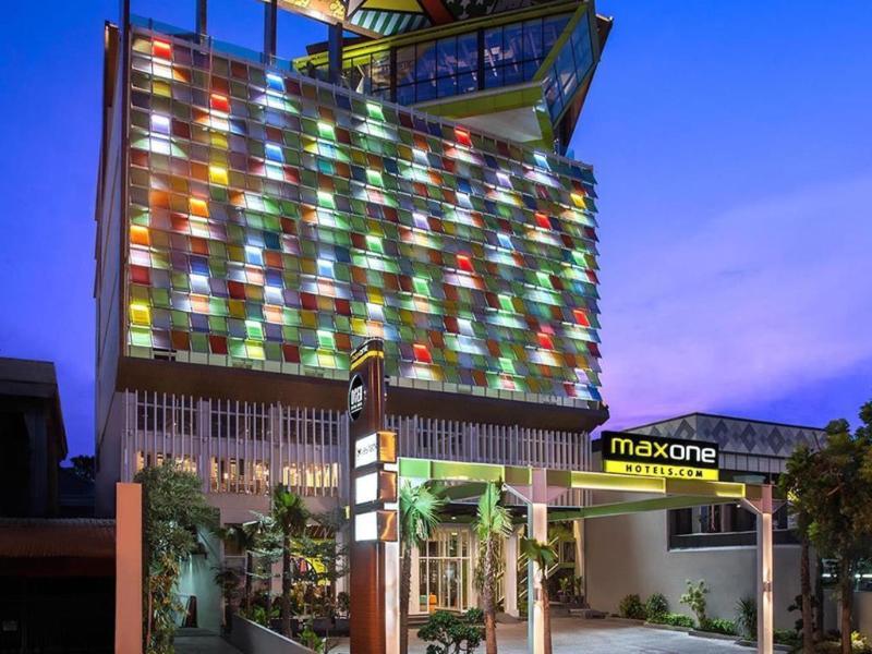 סוראבאיה Maxonehotels.Com At Tidar מראה חיצוני תמונה