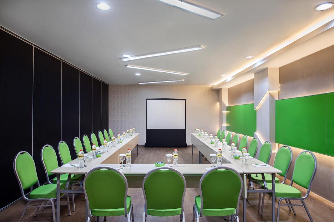 סוראבאיה Maxonehotels.Com At Tidar מראה חיצוני תמונה